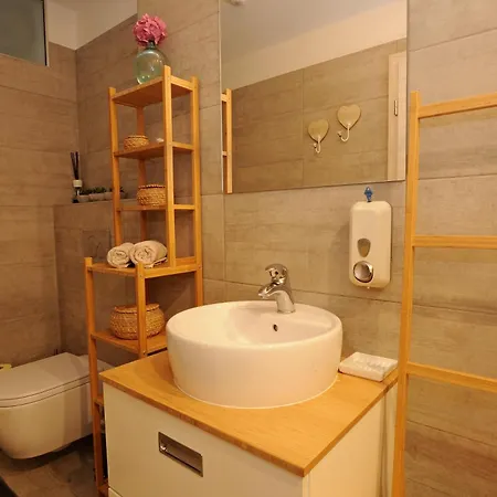 Apartma B Center For Peaceful Retreat Koper