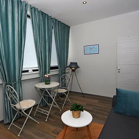 Apartma B Center For Peaceful Retreat Koper