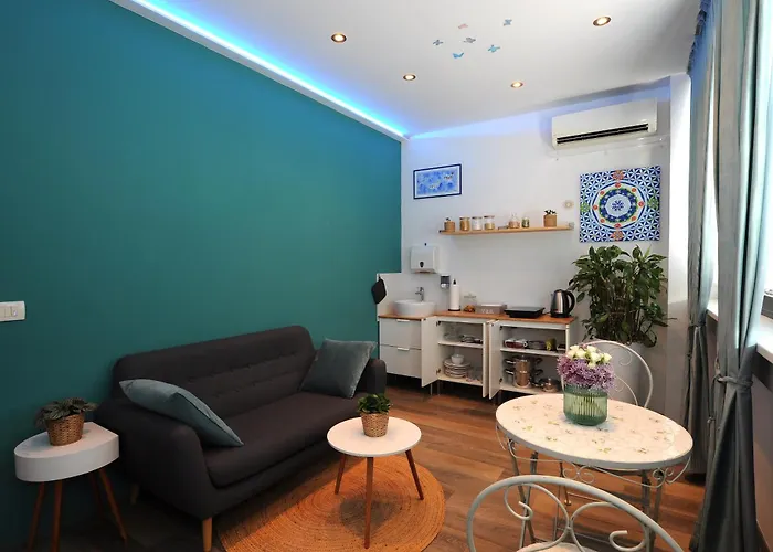 B Center For Peaceful Retreat *